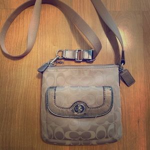 Authentic Crossbody Coach Purse!